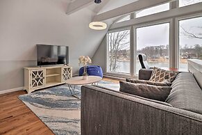 Lakefront Poconos Vacation Rental w/ Deck