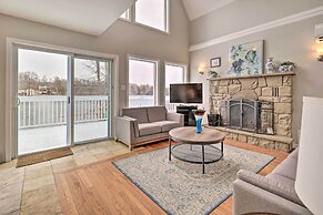 Lakefront Poconos Vacation Rental w/ Deck