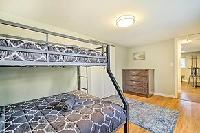 Lakefront Poconos Vacation Rental w/ Deck