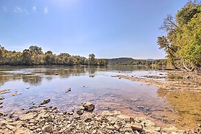 Modern Norfork House w/ Patio on White River!