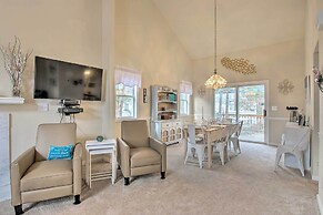 House w/ Screened-in Deck & Grill in Ocean Pines!