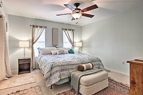 2 Mi to Lake Mcqueeny: Gem w/ Covered Patio