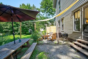 Walk to Downtown: Pet-friendly Millerton Home!