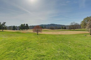 Lake Cumberland Resort Condo w/ Direct Lake Access