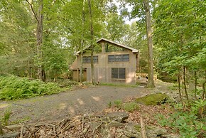 Secluded Stroudsburg Home - 5 Mi to Ski Resort