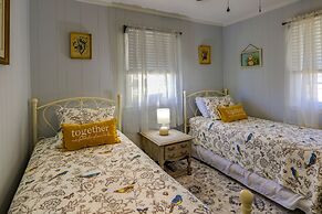 Cozy Country Getaway in Grantsboro Near Beaches!