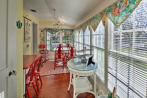 Historic Grape Arbor House < 2 Blocks to Main St