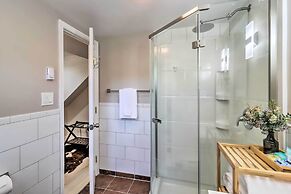 Game Room, Community Beach: Pocono Home!