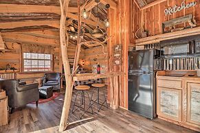 Hand-crafted Creekside Treehouse With Grill!