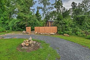 Hand-crafted Creekside Treehouse With Grill!
