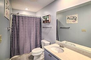 Lovely Condo w/ Deck, 1 Mi to Wintergreen Resort!
