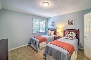 Lovely Condo w/ Deck, 1 Mi to Wintergreen Resort!