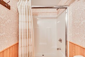 Pristine Resort Townhome 2 Mi to Seven Springs Mtn