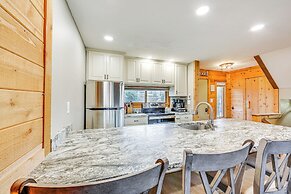 Pristine Resort Townhome 2 Mi to Seven Springs Mtn