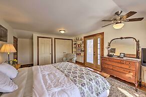 Quaint & Family-friendly Watertown Farmhouse!