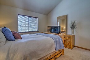 Fairplay House w/ Deck & Panoramic Nature Views!