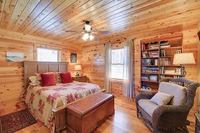 Deck, Gas Grill + Mtn Views: Sparta Cabin Stay!