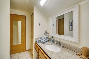 Relax on a Private Beach: Shelton Getaway!