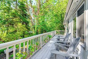 Relax on a Private Beach: Shelton Getaway!