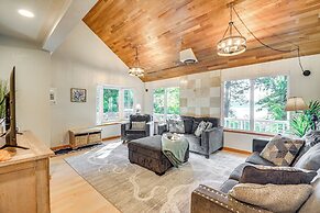 Relax on a Private Beach: Shelton Getaway!