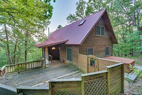 Peaceful Russellville Cabin Close to Lakes!
