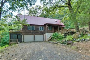 Peaceful Russellville Cabin Close to Lakes!