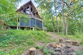 Peaceful Russellville Cabin Close to Lakes!