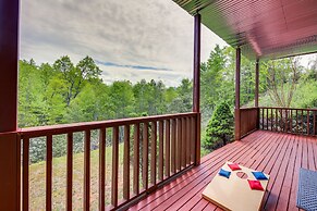 Quiet Gatlinburg Cabin w/ Lookout Decks & Hot Tub!