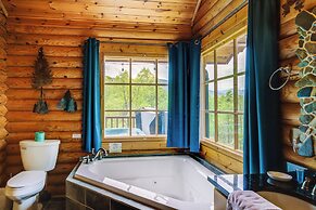 Quiet Gatlinburg Cabin w/ Lookout Decks & Hot Tub!