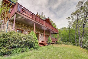 Quiet Gatlinburg Cabin w/ Lookout Decks & Hot Tub!