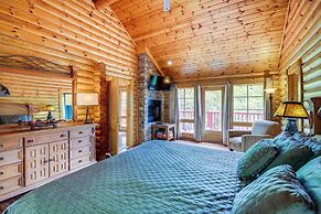 Quiet Gatlinburg Cabin w/ Lookout Decks & Hot Tub!