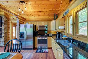 Quiet Gatlinburg Cabin w/ Lookout Decks & Hot Tub!