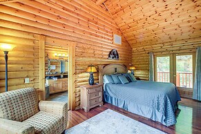 Quiet Gatlinburg Cabin w/ Lookout Decks & Hot Tub!