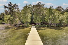Thunder Lake Escape + Boat Dock!