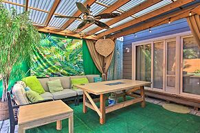 Hot Tub & Theater Room: Tropical Springfield Home