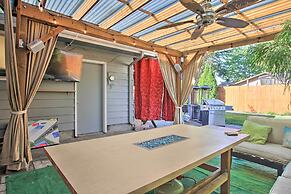 Hot Tub & Theater Room: Tropical Springfield Home
