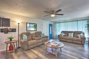Hot Tub & Theater Room: Tropical Springfield Home