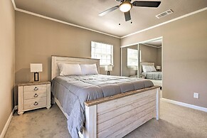 Quiet Haven w/ Hot Tub, 4 Mi to Canyon Lake!