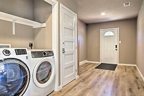 Quiet Haven w/ Hot Tub, 4 Mi to Canyon Lake!