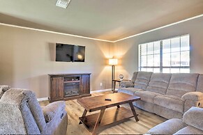 Quiet Haven w/ Hot Tub, 4 Mi to Canyon Lake!