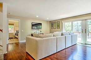 Spacious Mears House -steps From Lake Michigan!