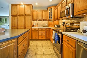 Spacious Mears House -steps From Lake Michigan!