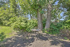 Waterbury Home: Playground & Porch Swing