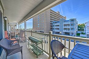 Spacious Wildwood Townhome w/ Covered Balcony