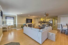 Spacious Wildwood Townhome w/ Covered Balcony