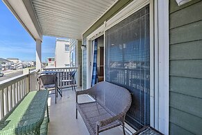 Spacious Wildwood Townhome w/ Covered Balcony