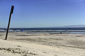 Spacious Wildwood Townhome w/ Covered Balcony