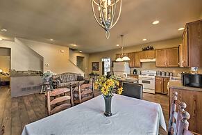 Unique Townhouse in Bavarian-style Neighborhood!