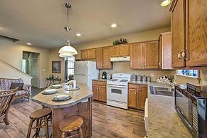 Unique Townhouse in Bavarian-style Neighborhood!