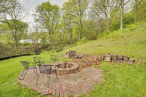 Watch the Sunrise at This Quaint Lake-view Cottage